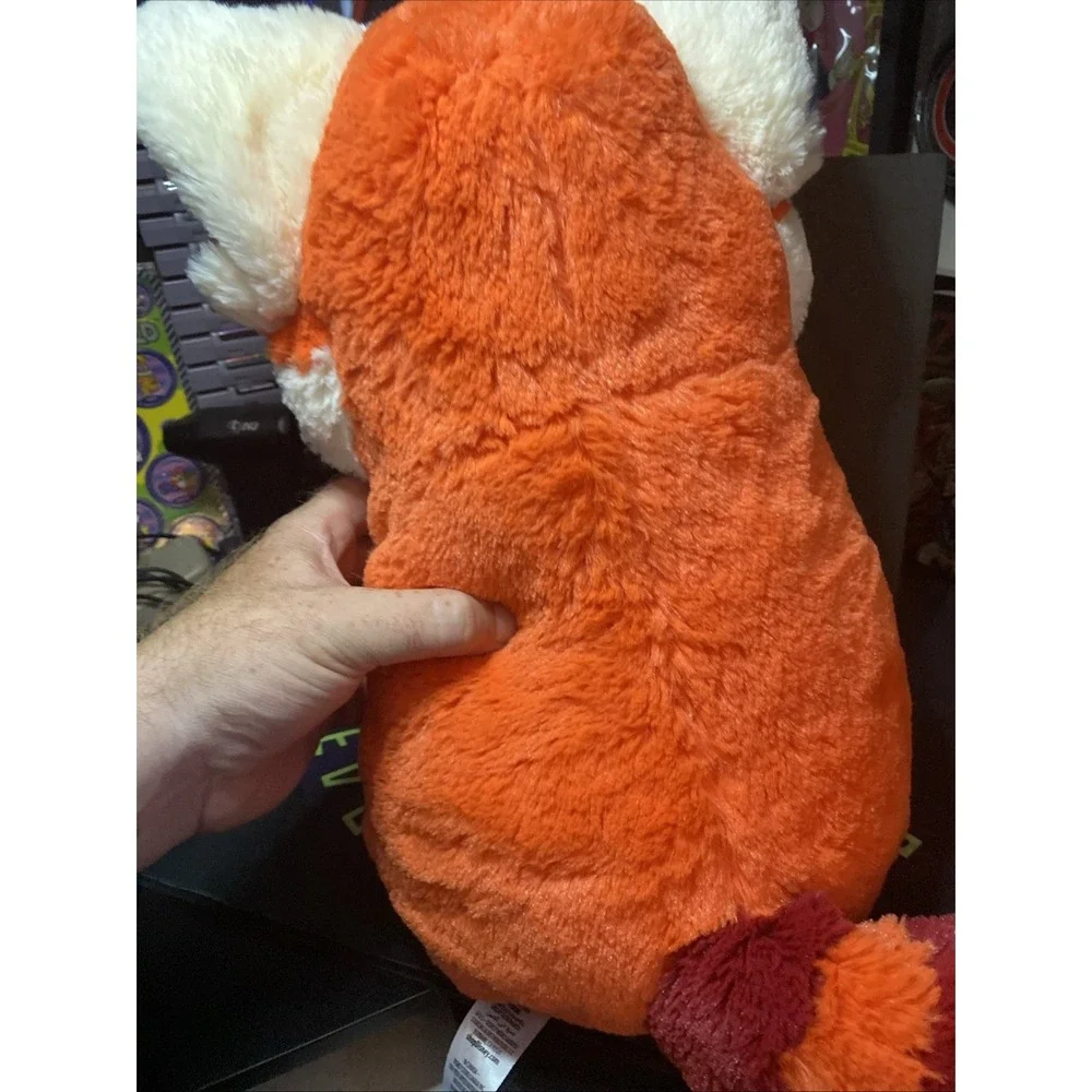 Disney Parks Pixar Turning Red Panda Mei 18